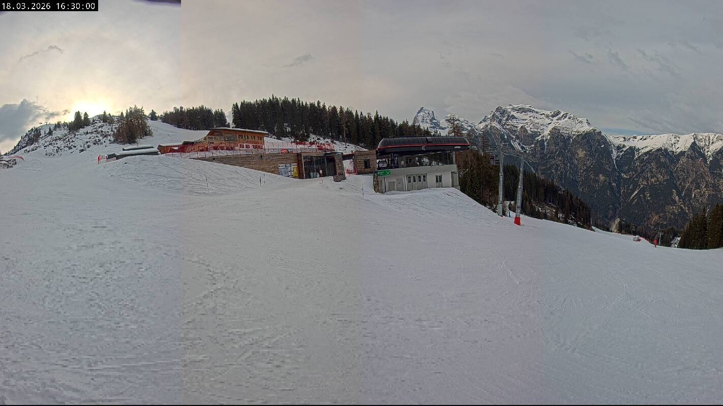 Archived image Webcam Top Station Ladurns gondola