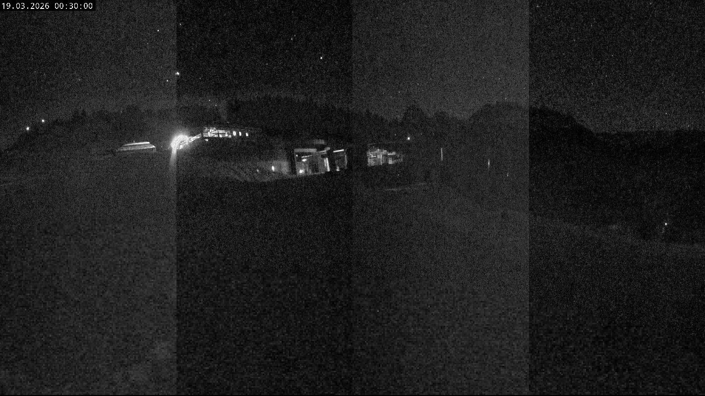 Archiv Foto Webcam Ladurns Gondelbahn Bergstation