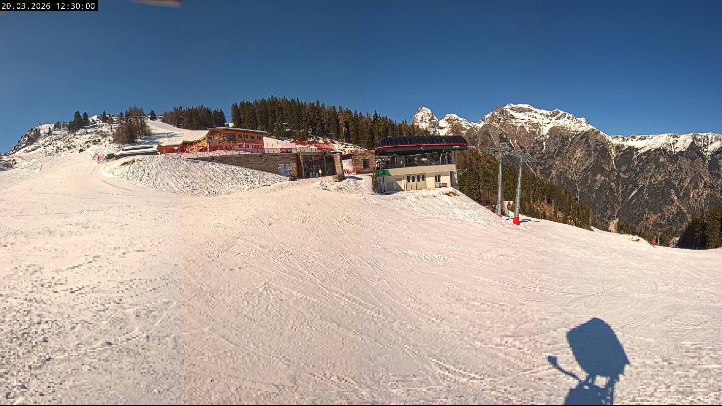 Archived image Webcam Top Station Ladurns gondola