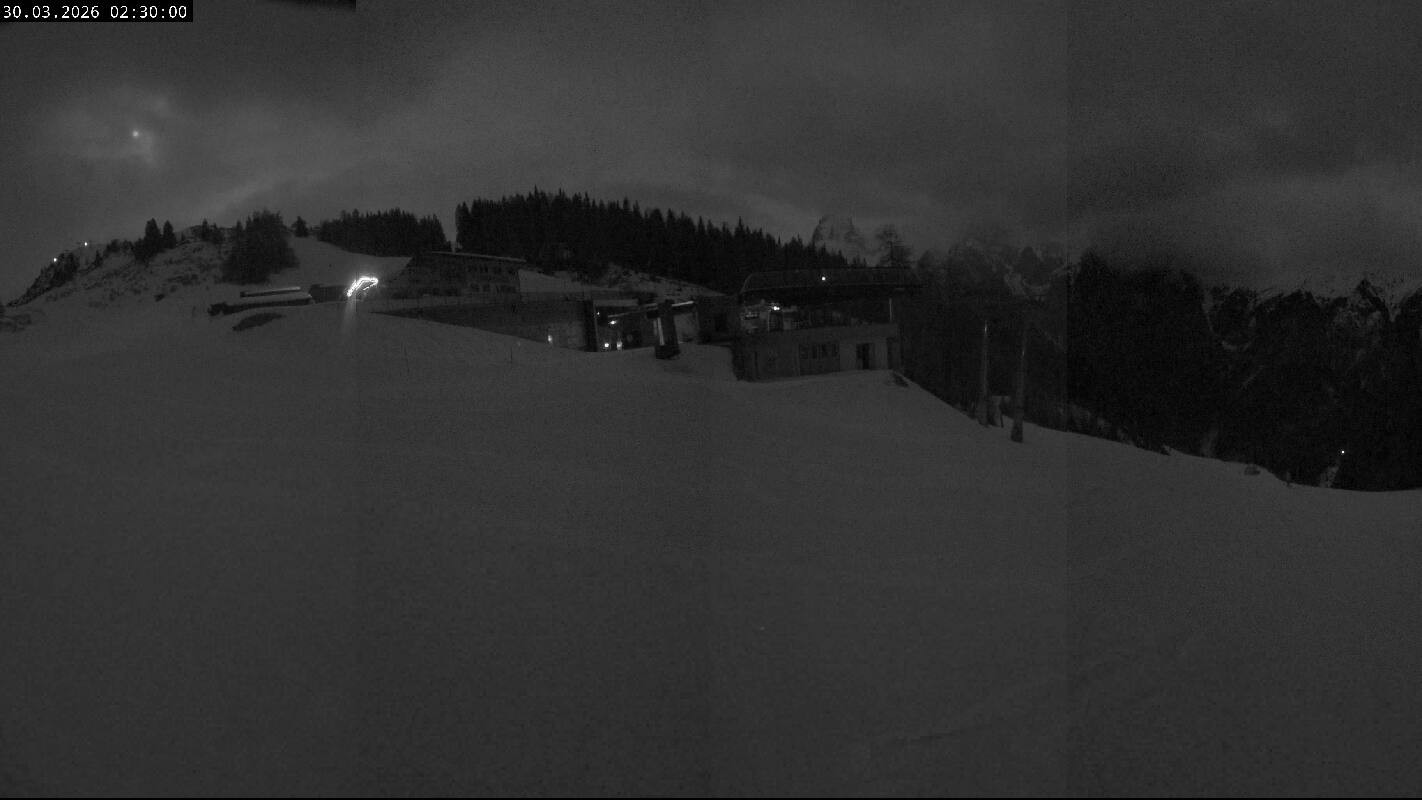 Archiv Foto Webcam Ladurns Gondelbahn Bergstation