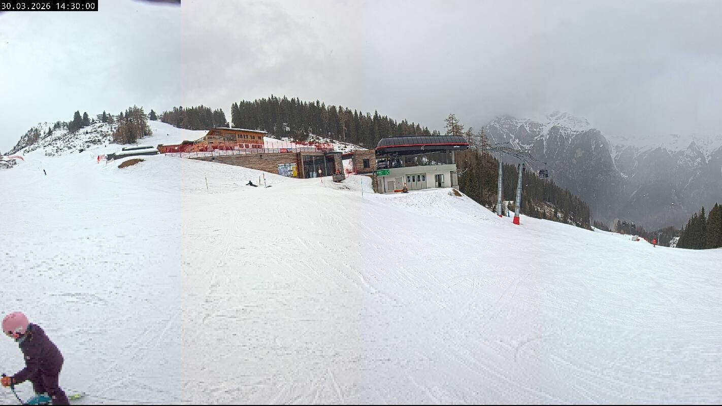Archiv Foto Webcam Ladurns Gondelbahn Bergstation
