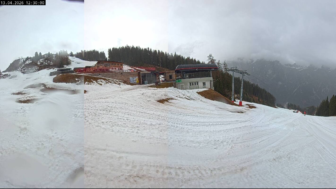 Archiv Foto Webcam Ladurns Gondelbahn Bergstation