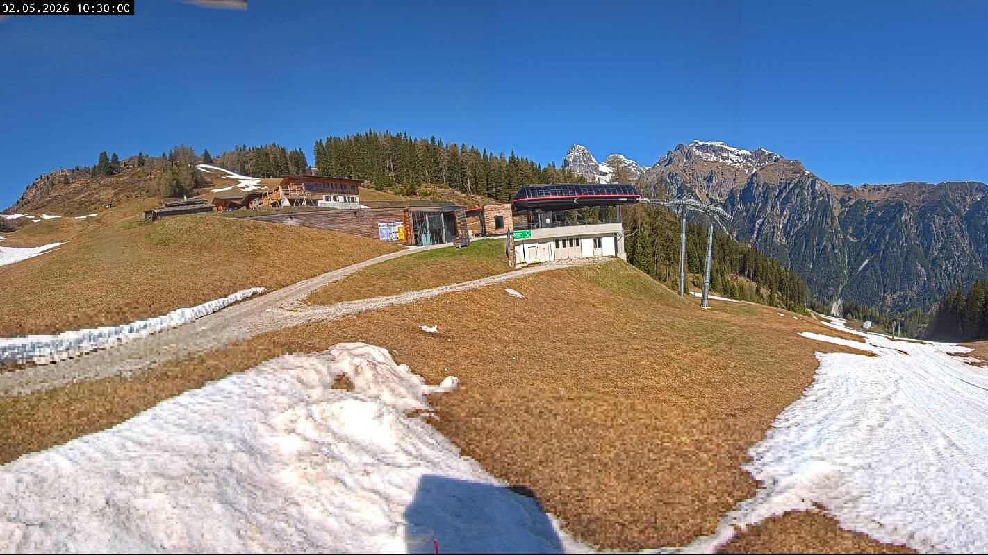 Archived image Webcam Top Station Ladurns gondola
