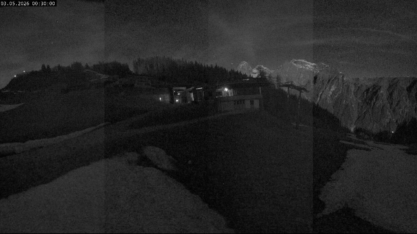 Archiv Foto Webcam Ladurns Gondelbahn Bergstation