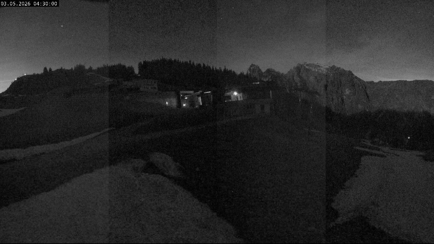 Archiv Foto Webcam Ladurns Gondelbahn Bergstation