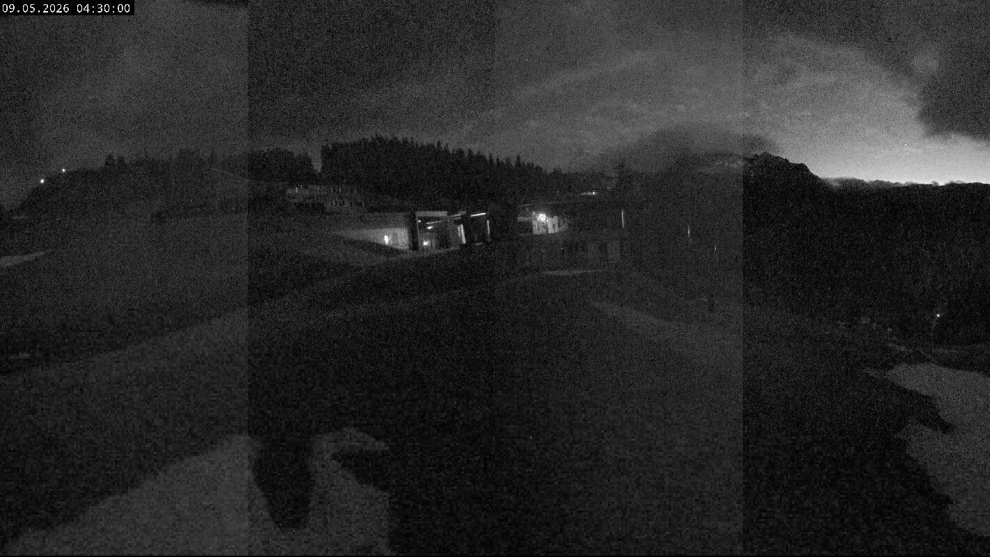 Archiv Foto Webcam Ladurns Gondelbahn Bergstation