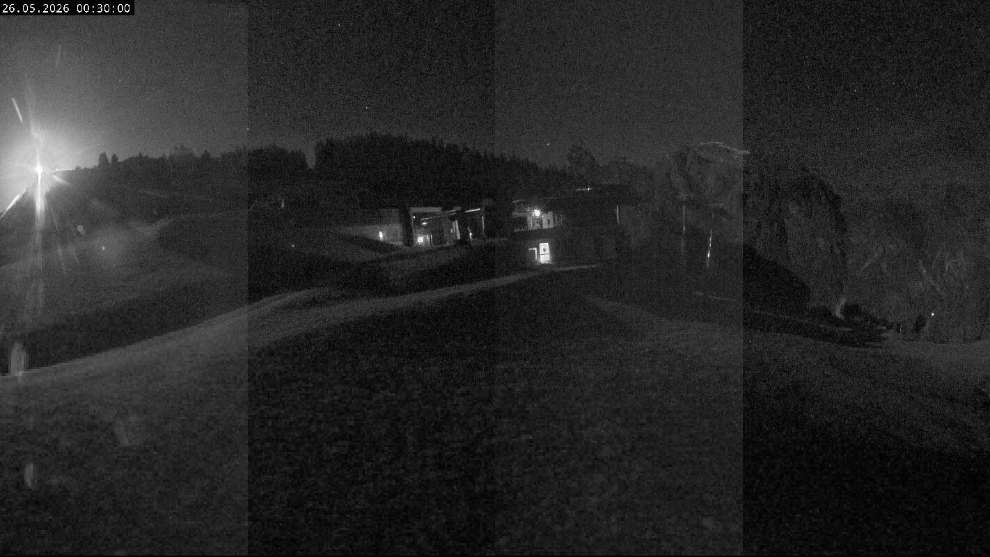 Archiv Foto Webcam Ladurns Gondelbahn Bergstation