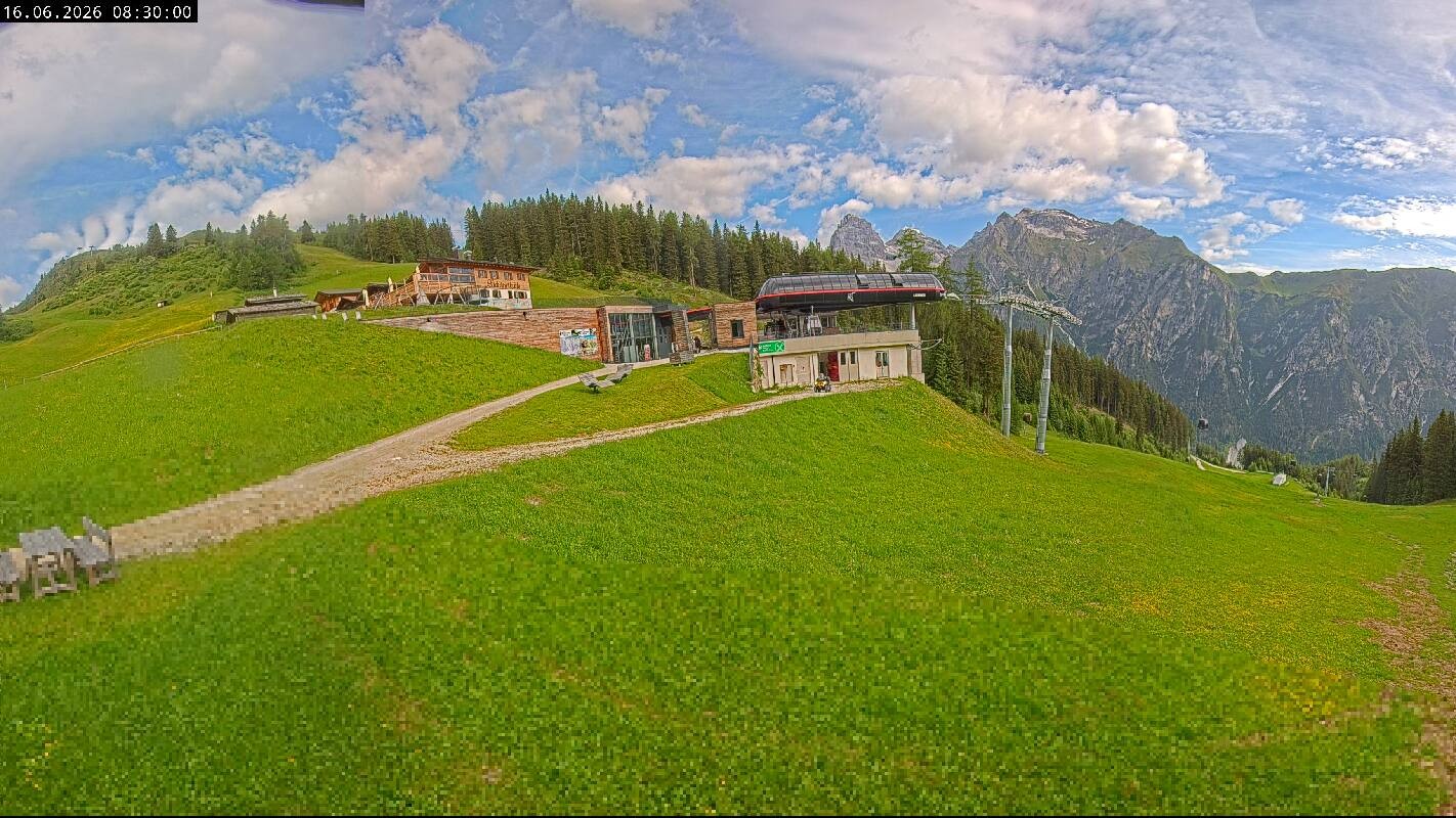 Archived image Webcam Top Station Ladurns gondola