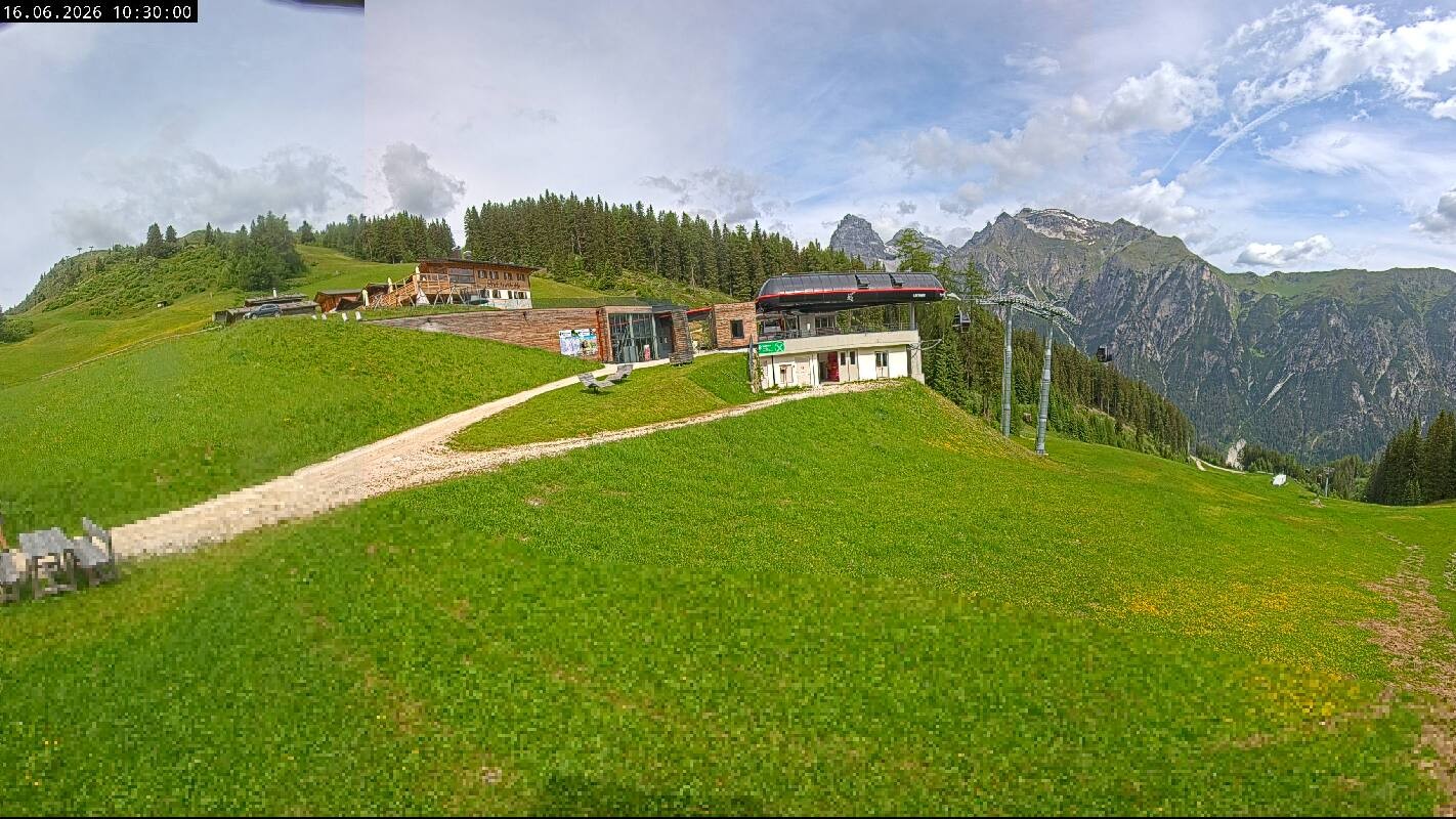 Archived image Webcam Top Station Ladurns gondola