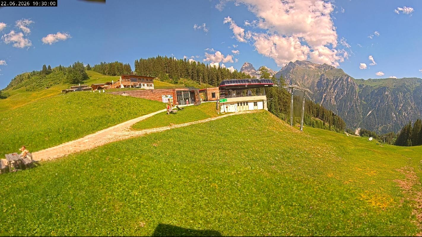 Archived image Webcam Top Station Ladurns gondola