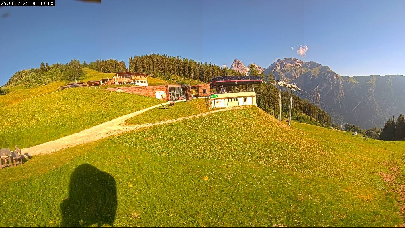 Archived image Webcam Top Station Ladurns gondola