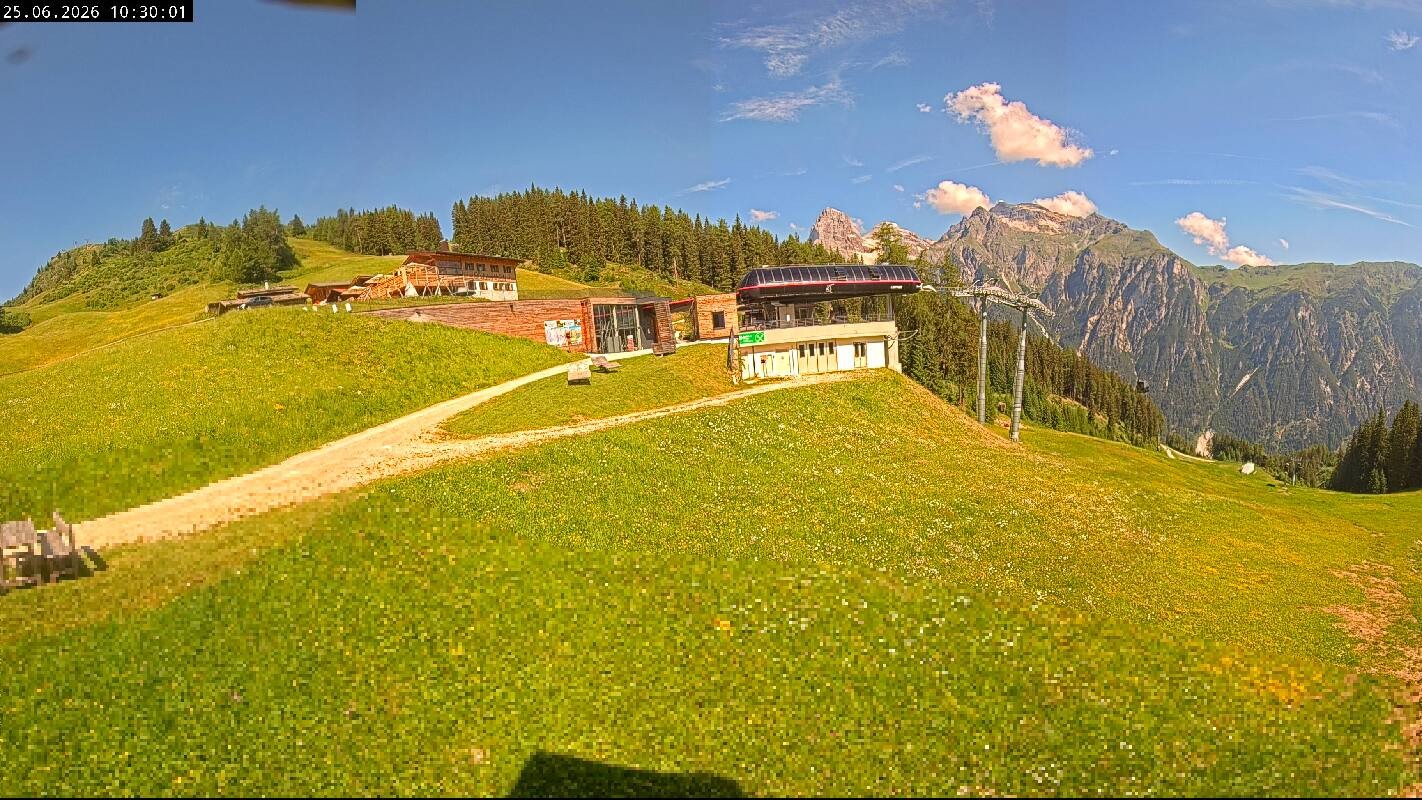 Archived image Webcam Top Station Ladurns gondola