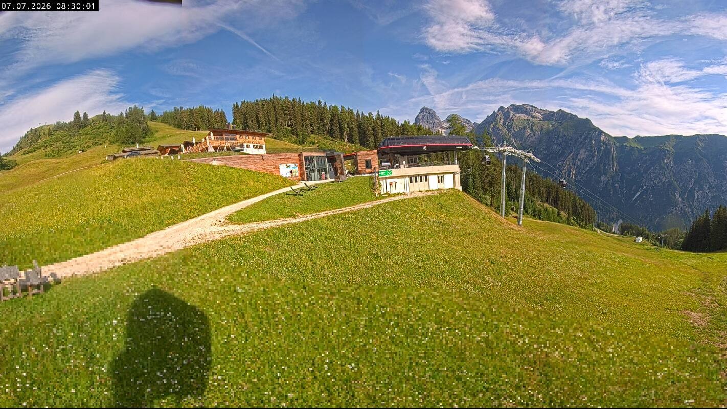 Archived image Webcam Top Station Ladurns gondola