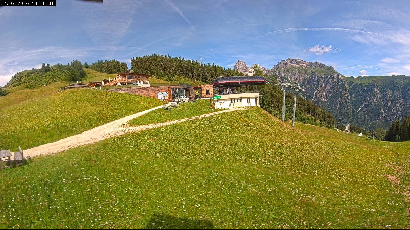 Archived image Webcam Top Station Ladurns gondola