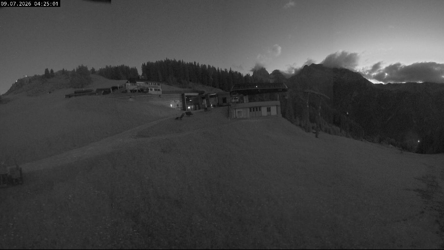 Archiv Foto Webcam Ladurns Gondelbahn Bergstation