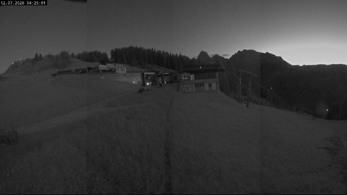 Archiv Foto Webcam Ladurns Gondelbahn Bergstation