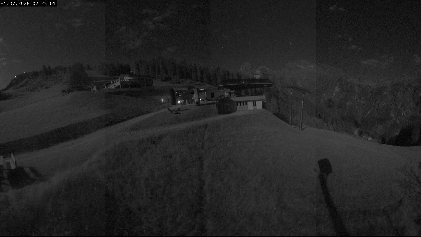 Archiv Foto Webcam Ladurns Gondelbahn Bergstation