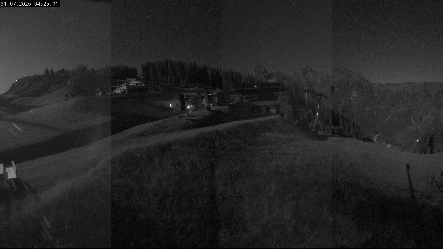Archiv Foto Webcam Ladurns Gondelbahn Bergstation