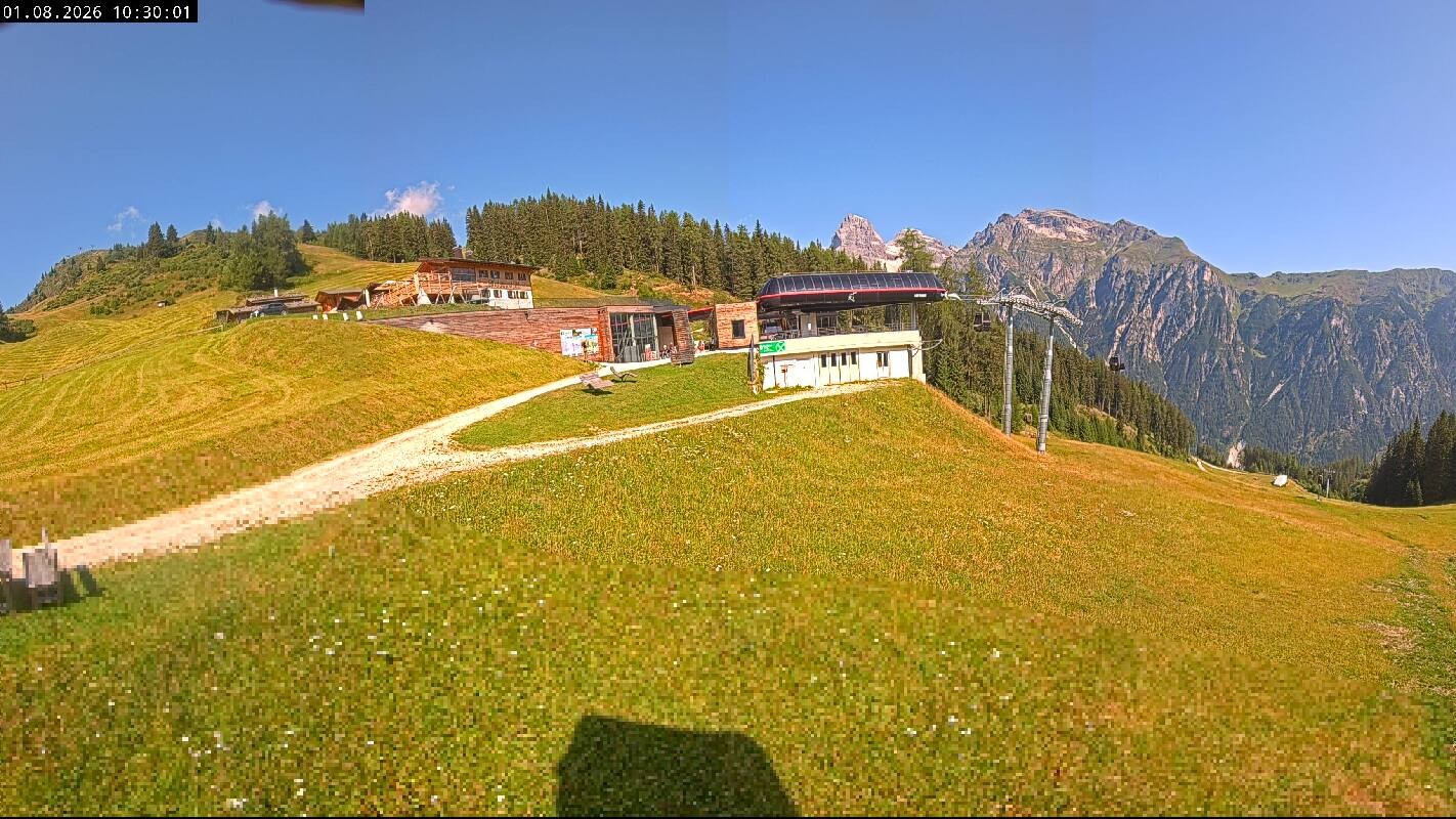 Archiv Foto Webcam Ladurns Gondelbahn Bergstation
