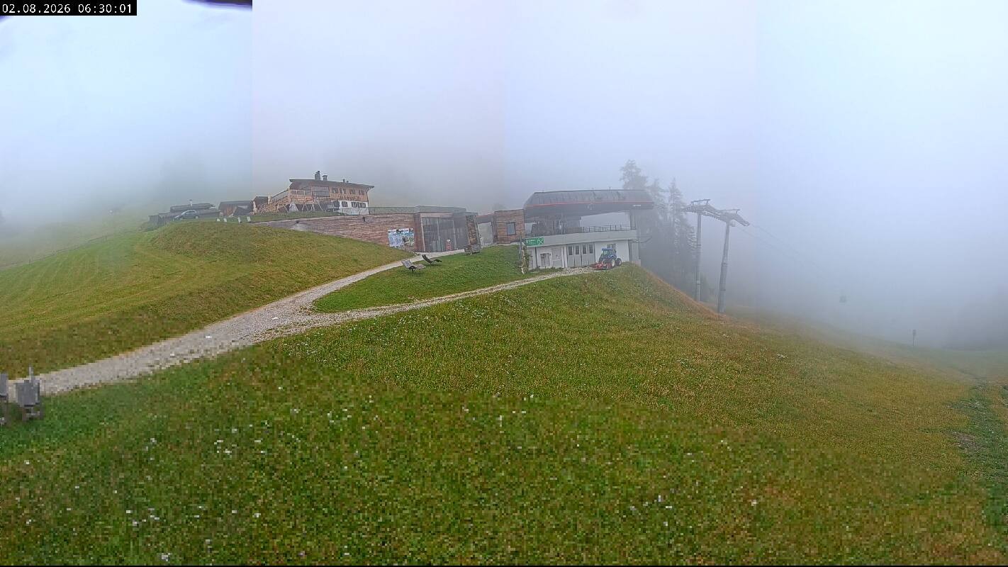 Archiv Foto Webcam Ladurns Gondelbahn Bergstation