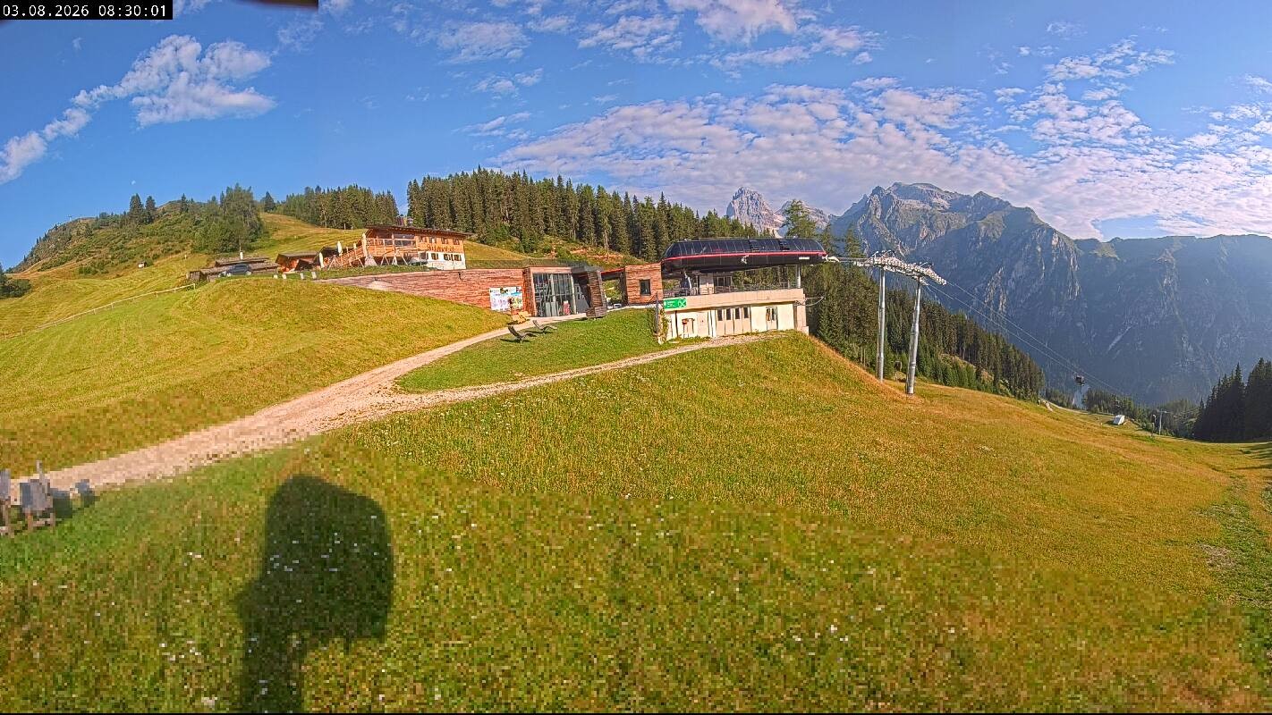 Archived image Webcam Top Station Ladurns gondola