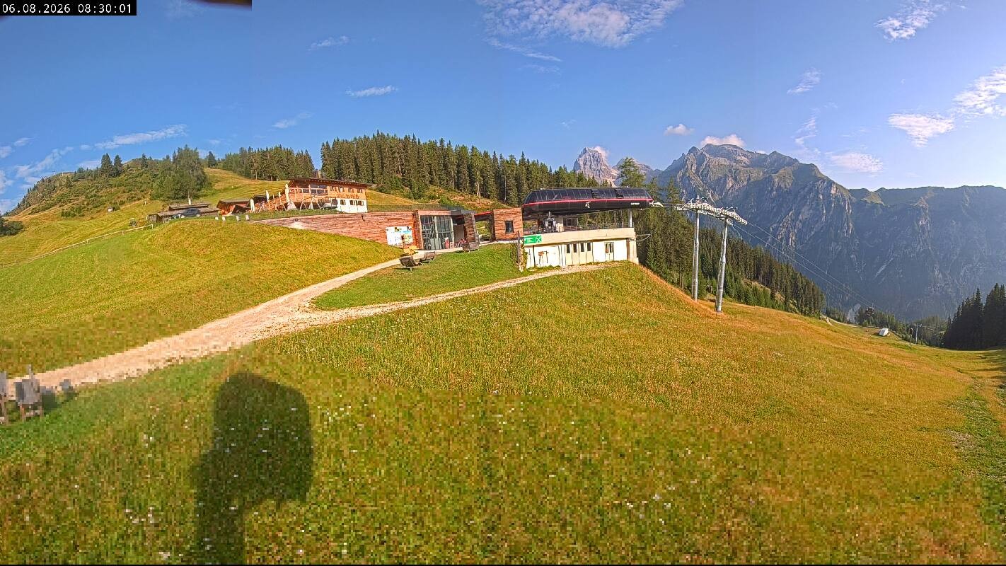 Archiv Foto Webcam Ladurns Gondelbahn Bergstation