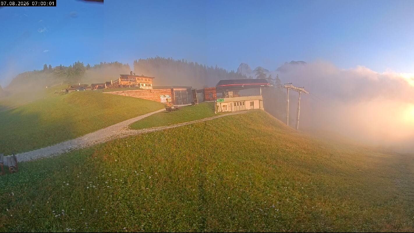 Archived image Webcam Top Station Ladurns gondola