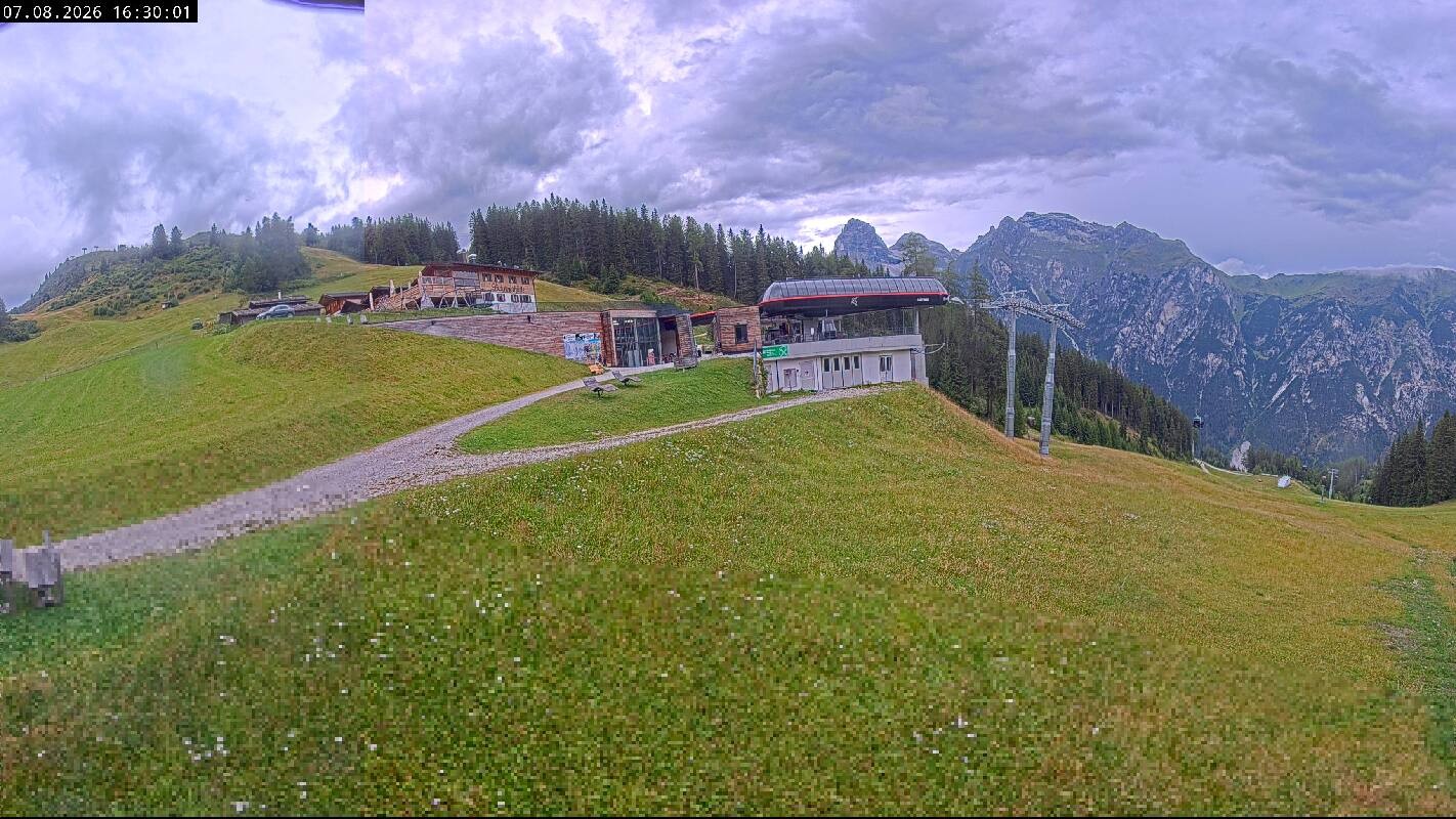 Archived image Webcam Top Station Ladurns gondola