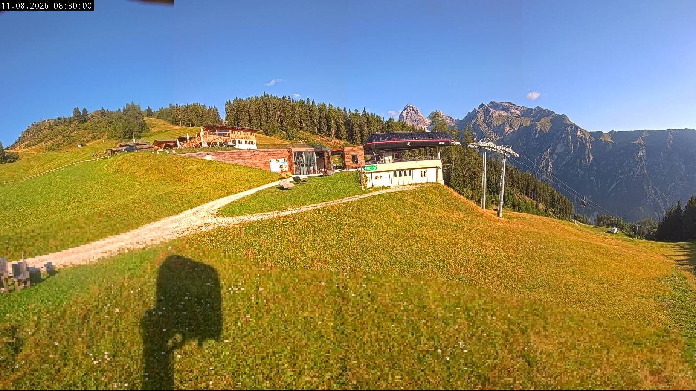 Archived image Webcam Top Station Ladurns gondola