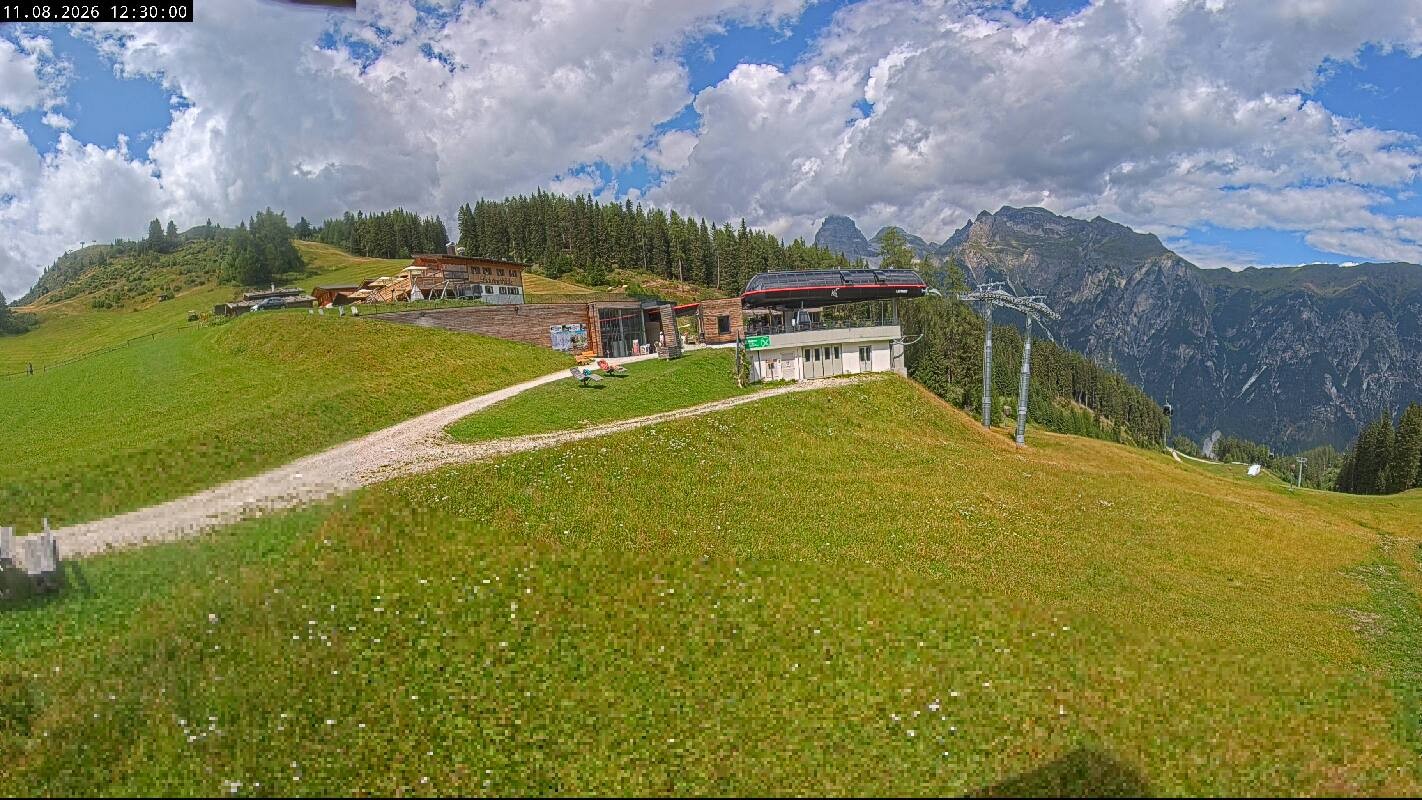 Archived image Webcam Top Station Ladurns gondola