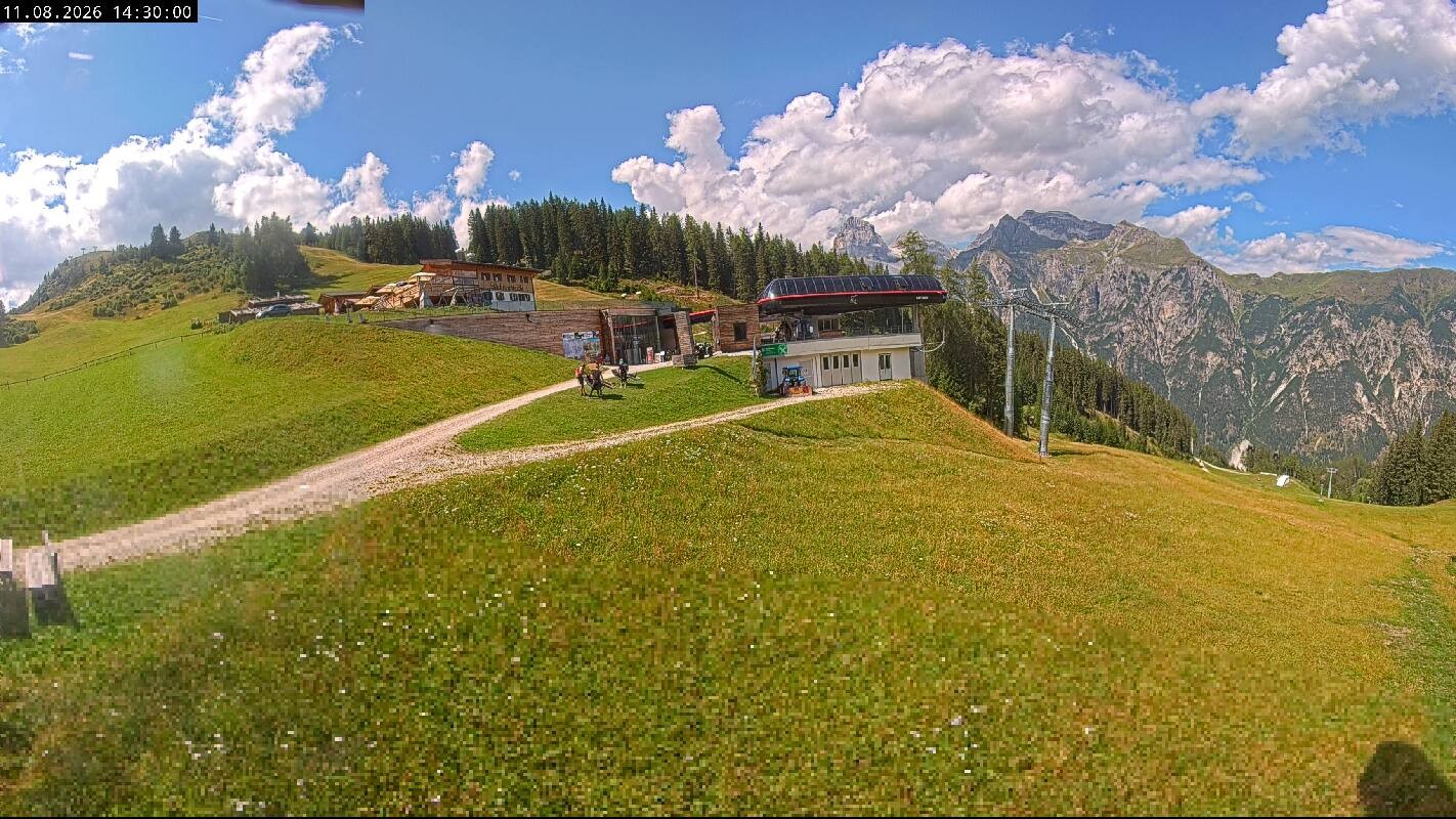 Archived image Webcam Top Station Ladurns gondola