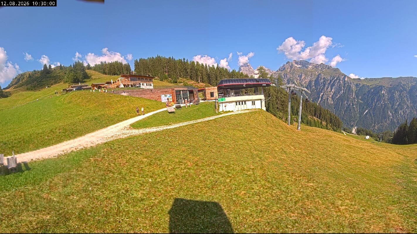 Archived image Webcam Top Station Ladurns gondola