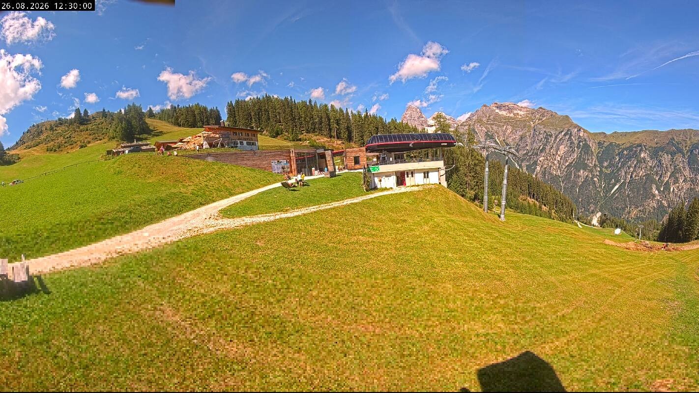 Archived image Webcam Top Station Ladurns gondola