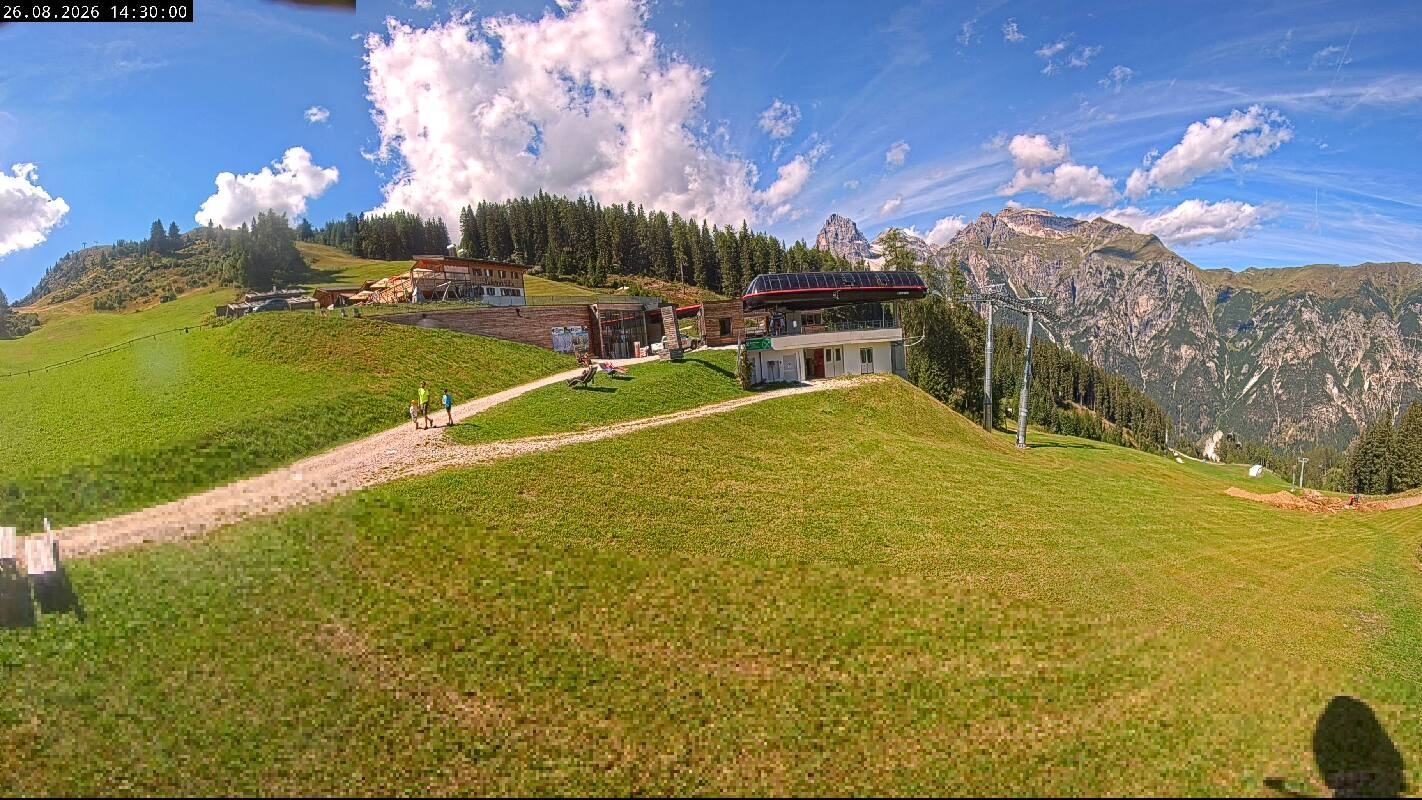 Archived image Webcam Top Station Ladurns gondola