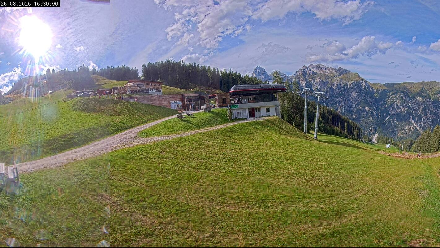 Archived image Webcam Top Station Ladurns gondola