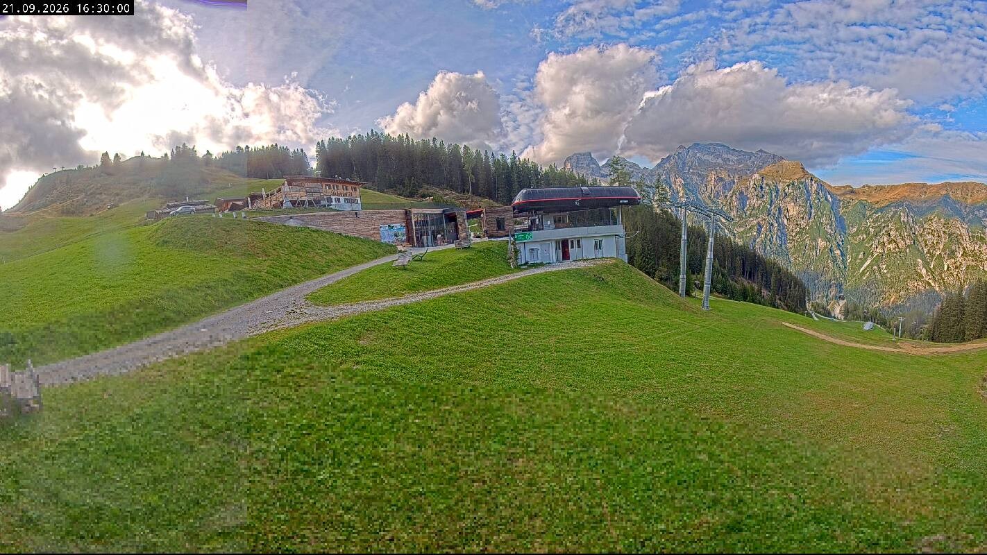 Archived image Webcam Top Station Ladurns gondola