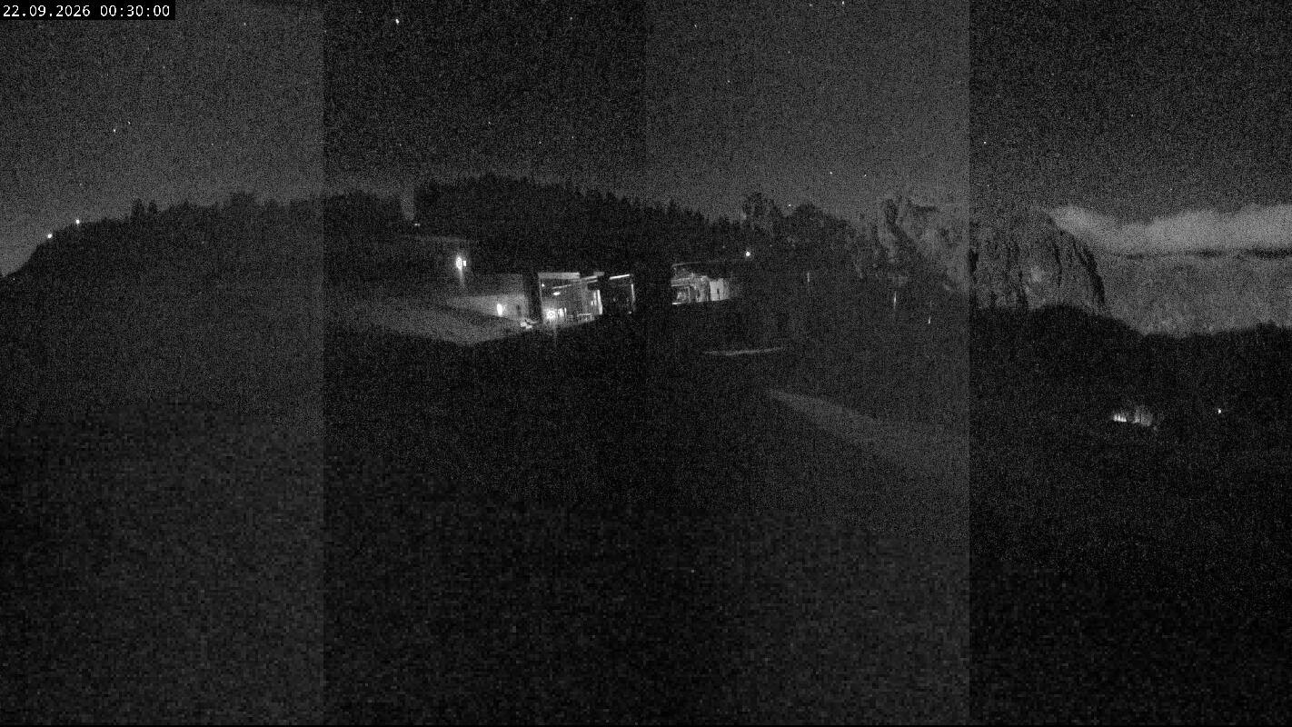 Archiv Foto Webcam Ladurns Gondelbahn Bergstation