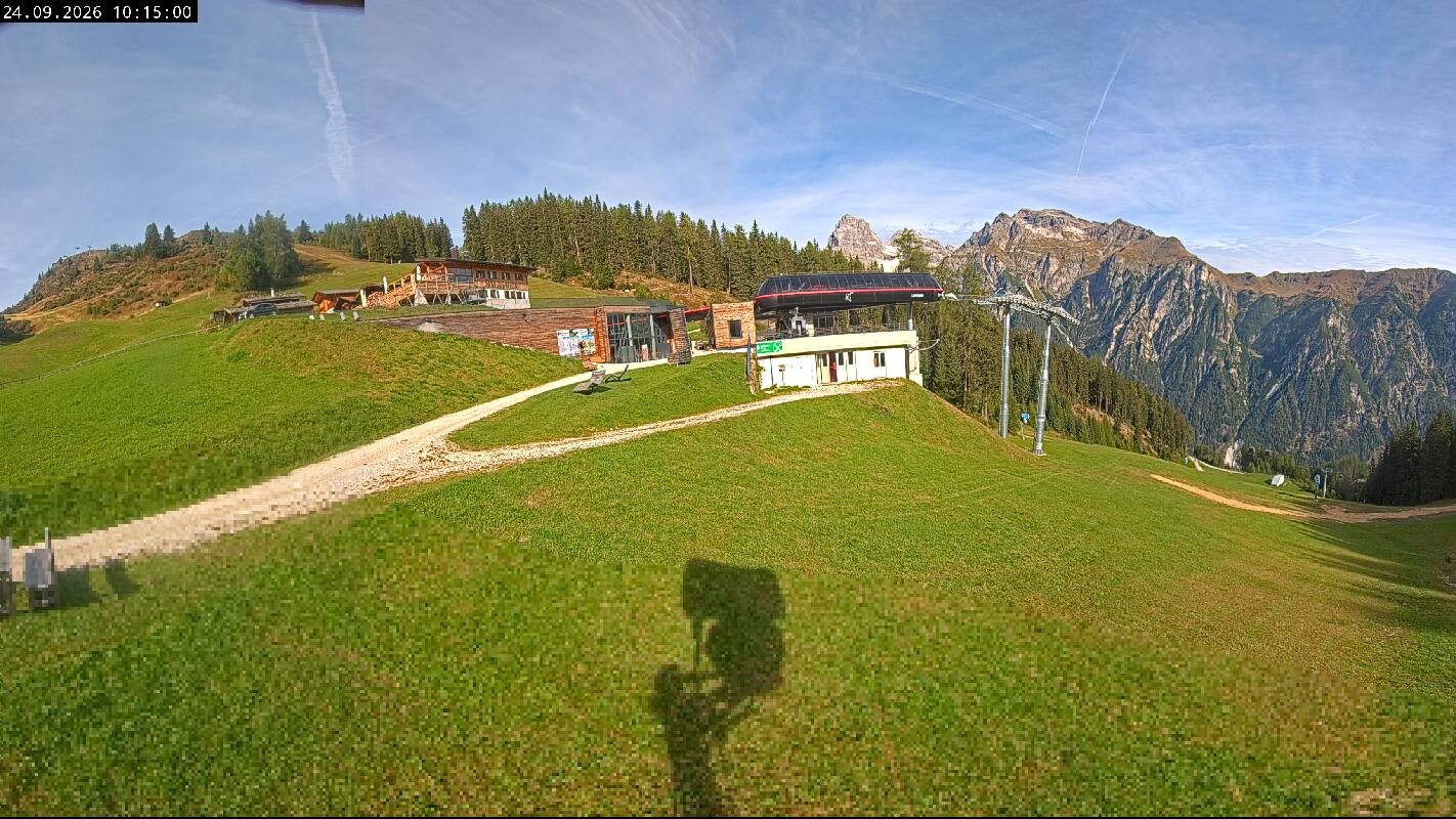 Archived image Webcam Top Station Ladurns gondola