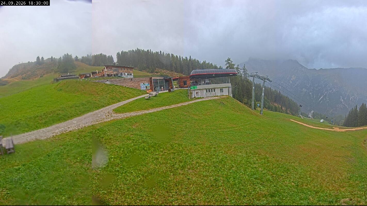 Archived image Webcam Top Station Ladurns gondola
