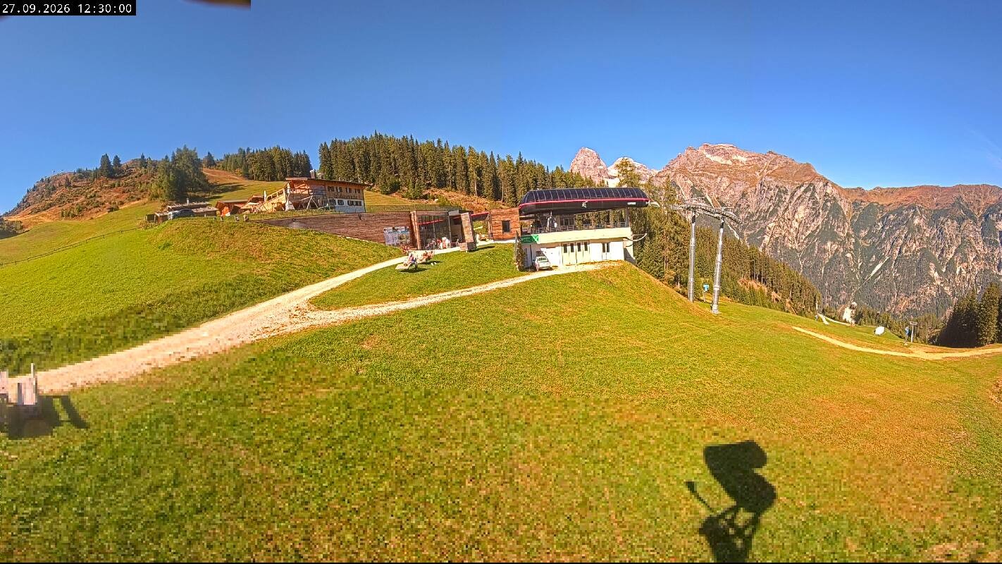 Archived image Webcam Top Station Ladurns gondola