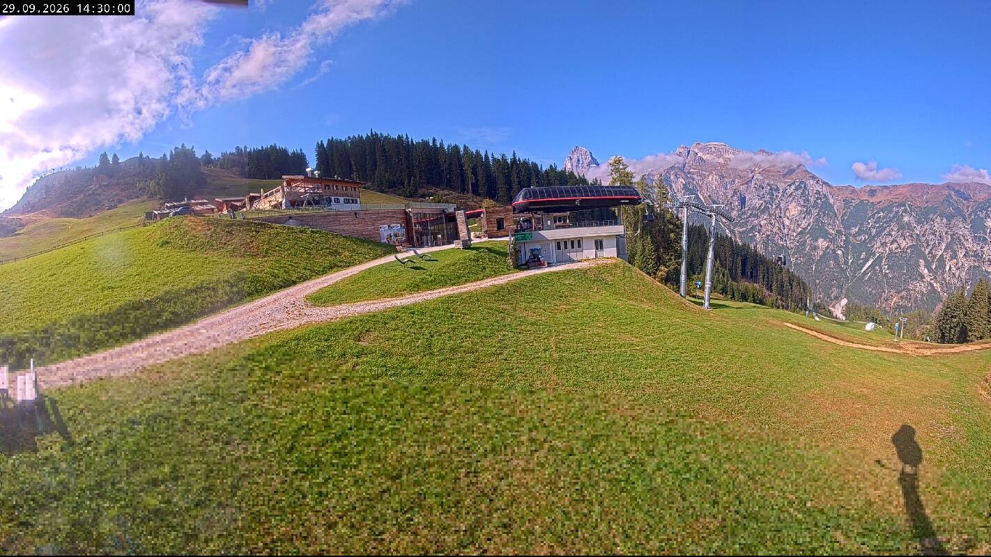 Archived image Webcam Top Station Ladurns gondola