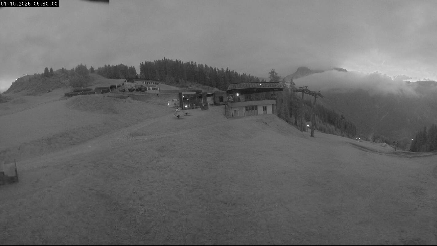 Archiv Foto Webcam Ladurns Gondelbahn Bergstation