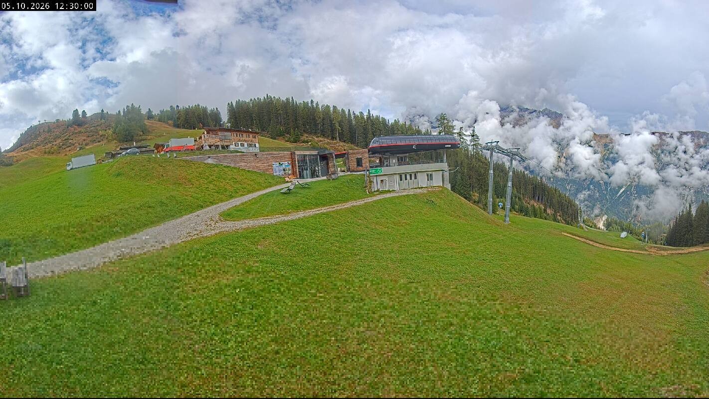 Archived image Webcam Top Station Ladurns gondola