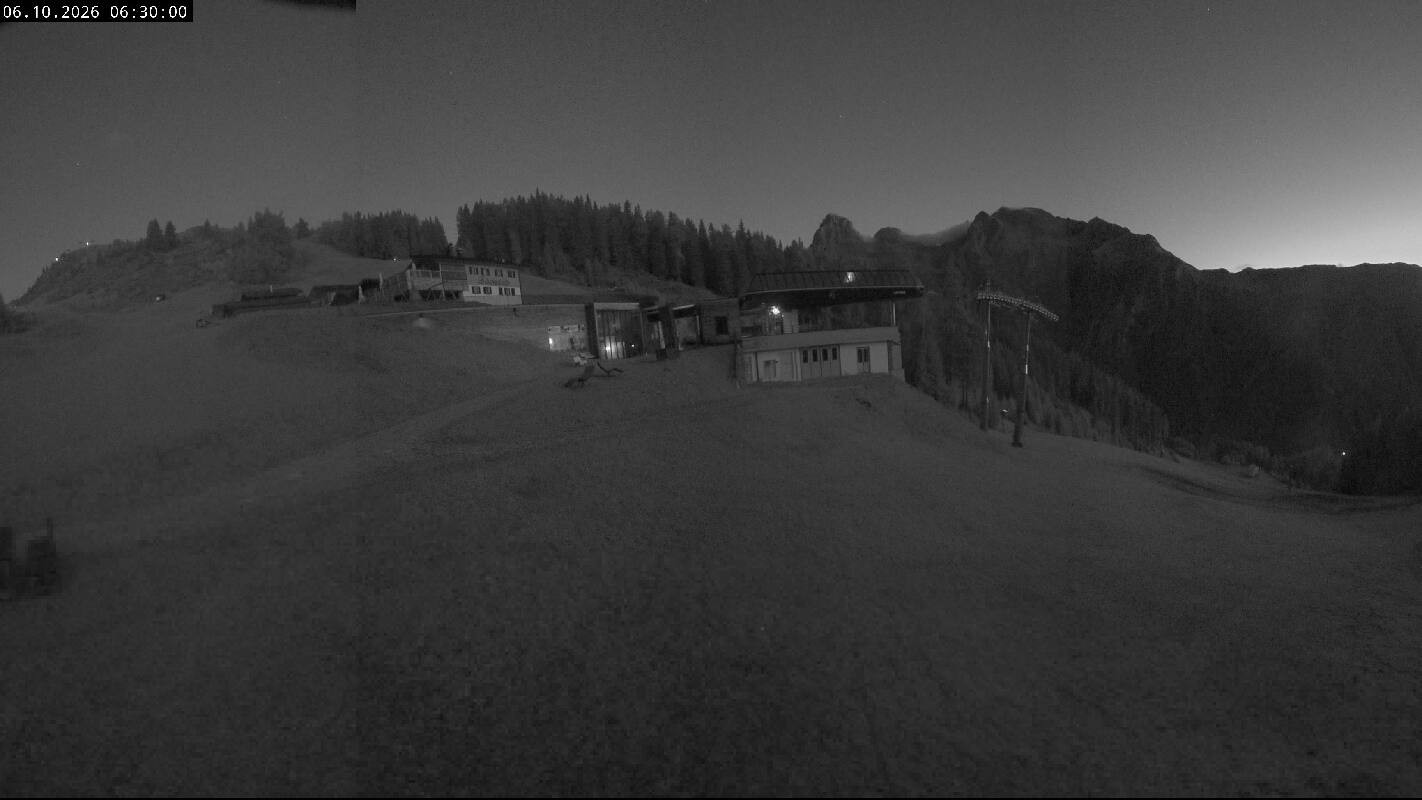 Archiv Foto Webcam Ladurns Gondelbahn Bergstation