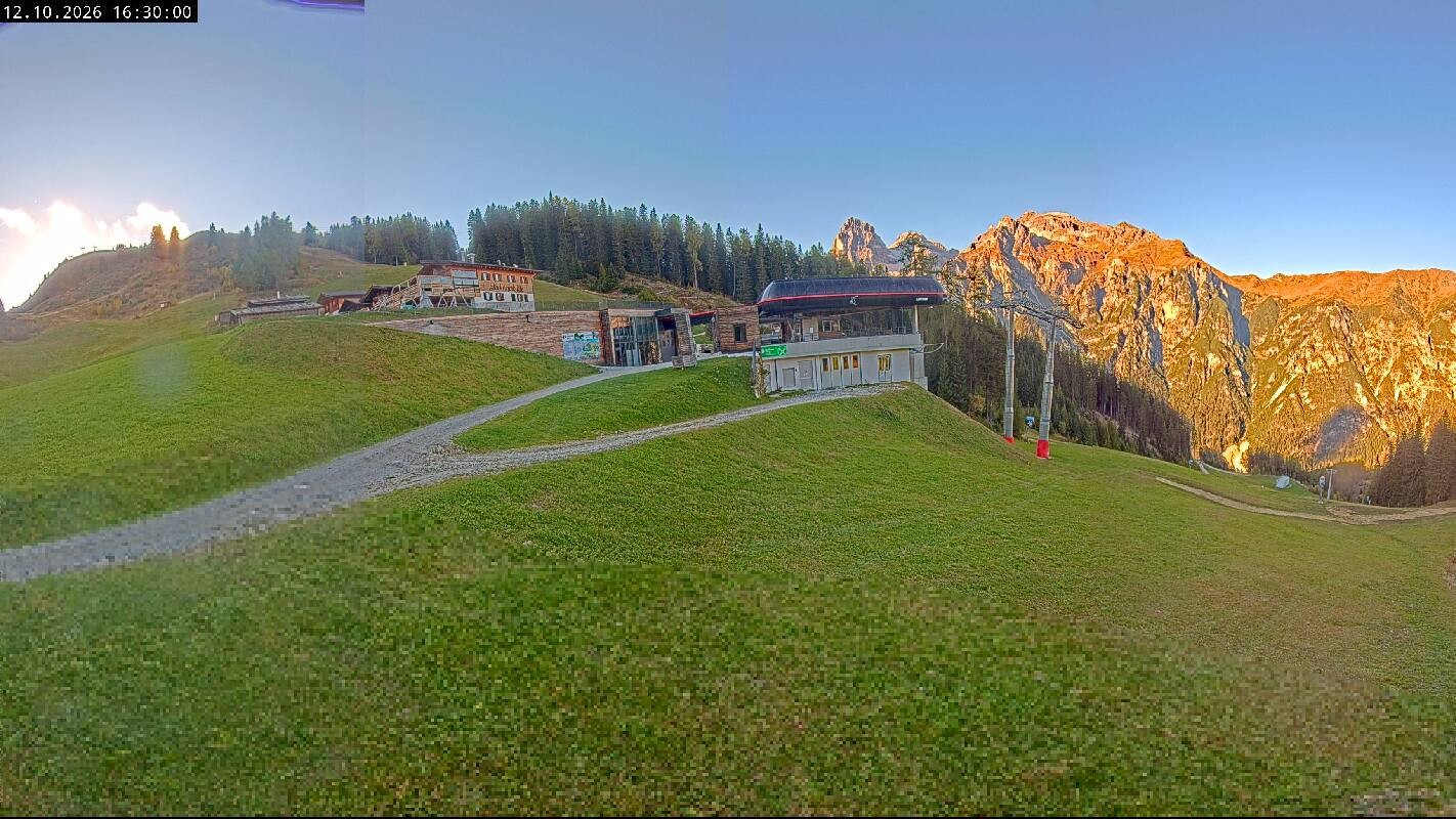 Archived image Webcam Top Station Ladurns gondola