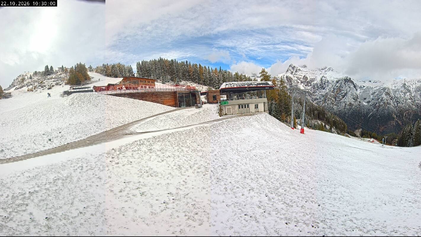 Archiv Foto Webcam Ladurns Gondelbahn Bergstation