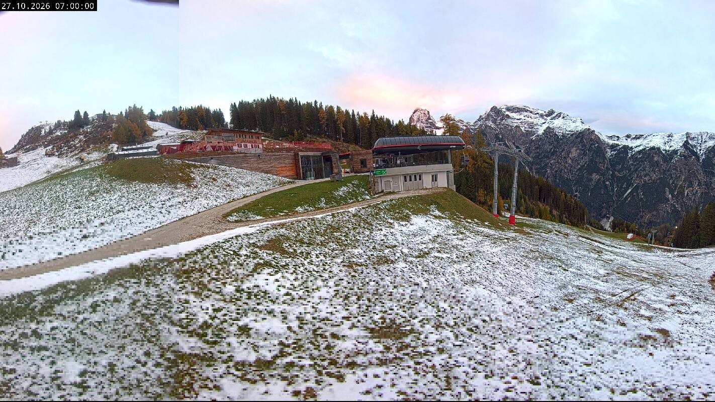 Archiv Foto Webcam Ladurns Gondelbahn Bergstation