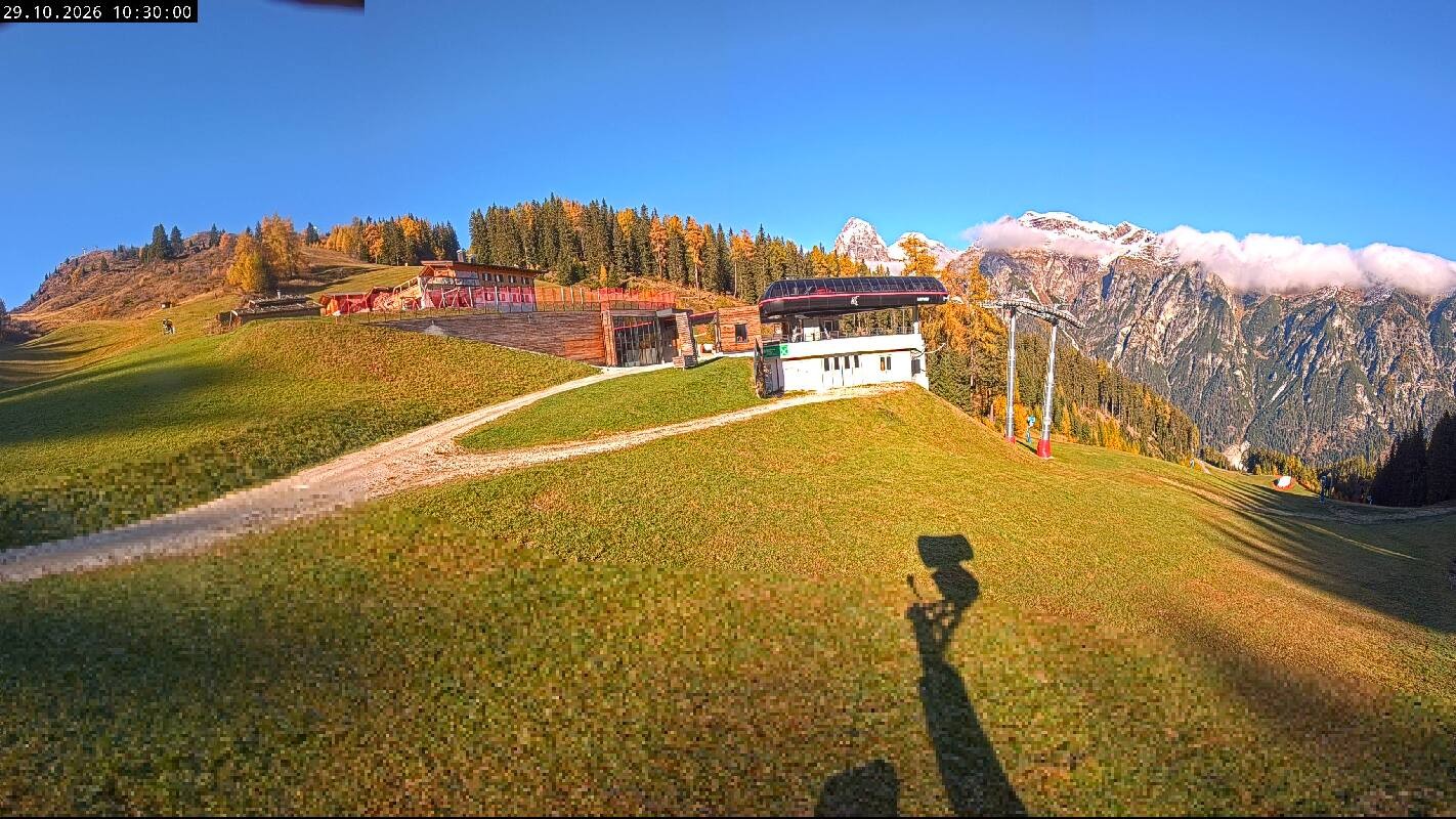 Archiv Foto Webcam Ladurns Gondelbahn Bergstation