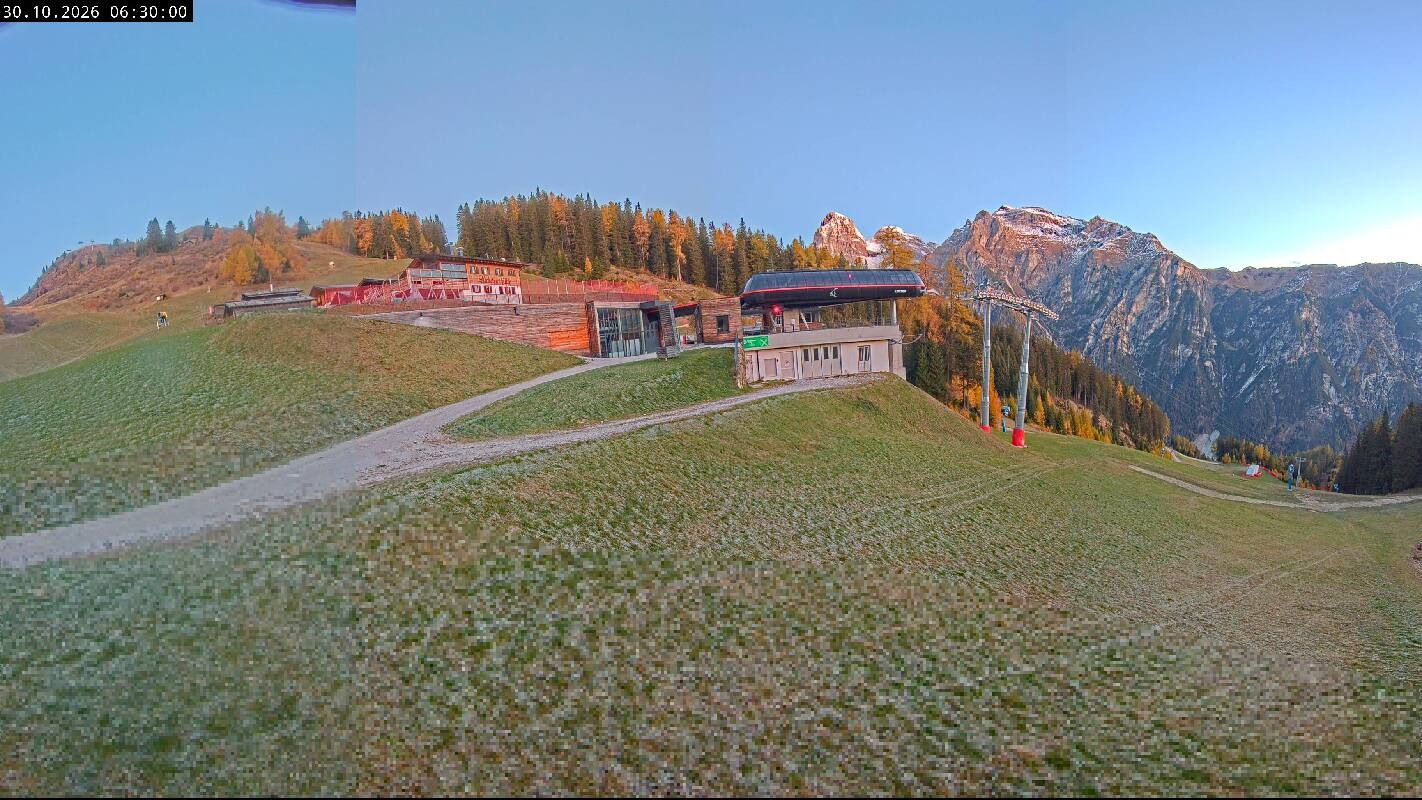 Archived image Webcam Top Station Ladurns gondola