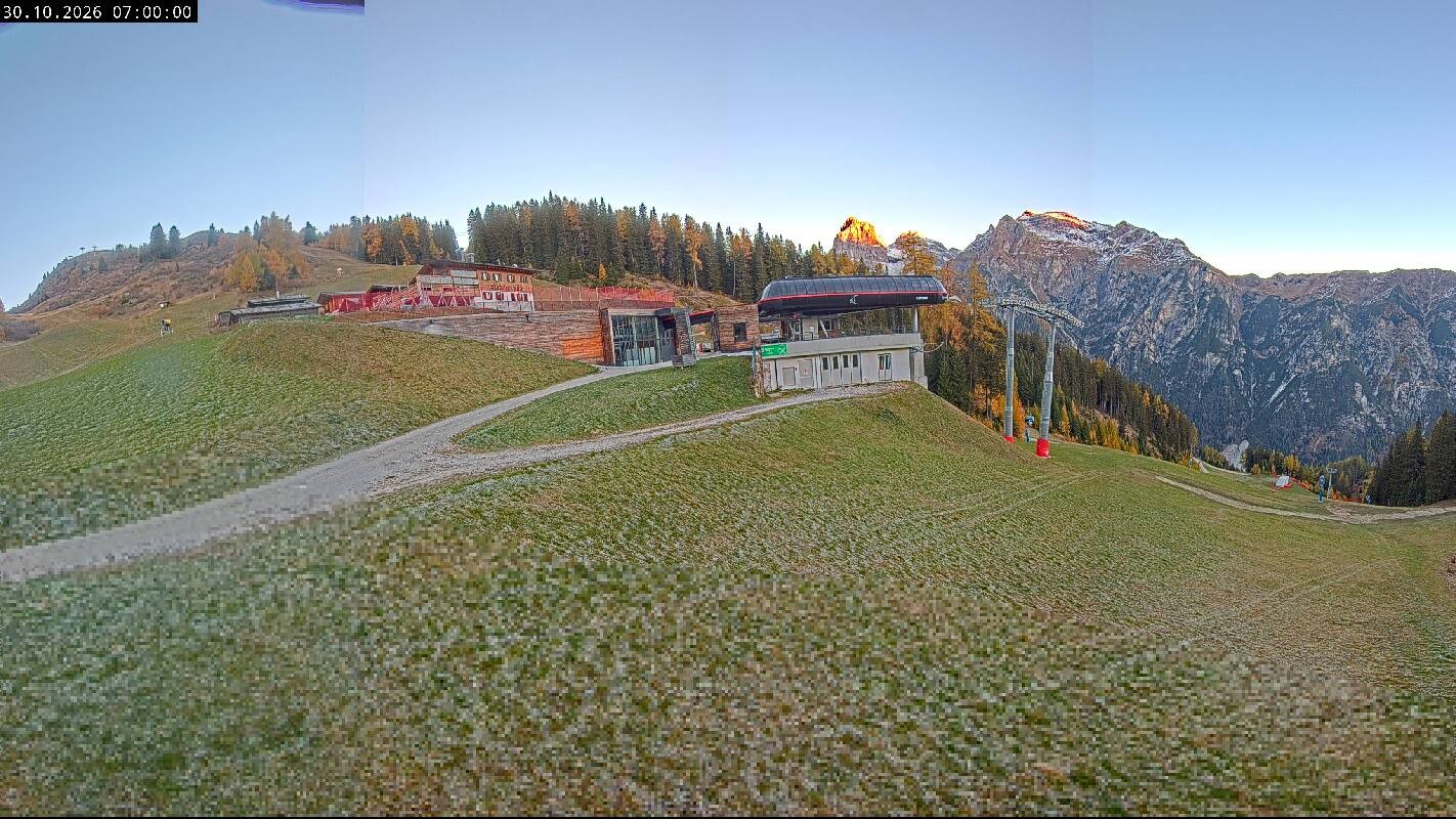 Archived image Webcam Top Station Ladurns gondola